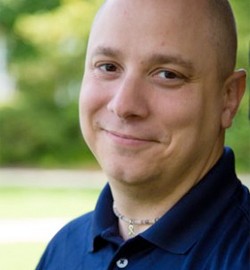 Julio DelSesto ’07